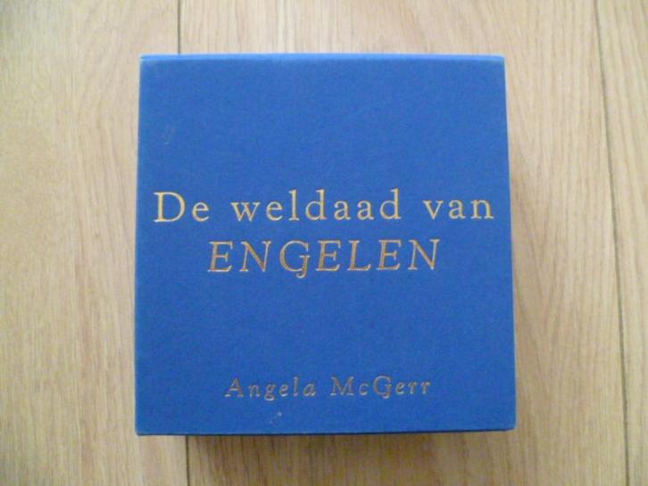 Angela McGerr - De weldaad van Engelen kaarten Box, Boeken, Esoterie en Spiritualiteit, Zo goed als nieuw, Overige typen, Tarot of Kaarten leggen