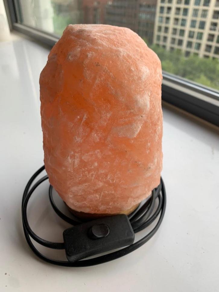 Mooi zout lampje prima staat, Huis en Inrichting, Lampen | Tafellampen, Nieuw, Minder dan 50 cm, Overige materialen, Ophalen
