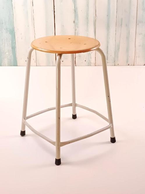 Vintage - kruk oud design, Huis en Inrichting, Krukjes, Gebruikt, Hout, Ophalen