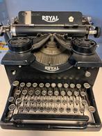 Vintage Royal Model 10 Typemachine, Ophalen