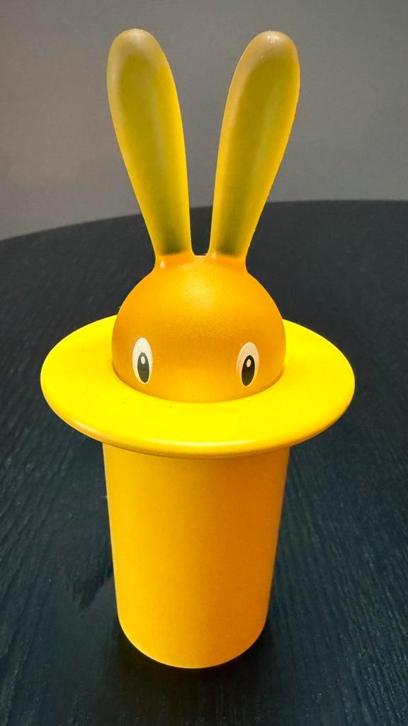 Alessi Magic Bunny – geel (Stefano Giovannoni, 1998), Huis en Inrichting, Keuken | Servies, Zo goed als nieuw, Overige typen, Overige stijlen