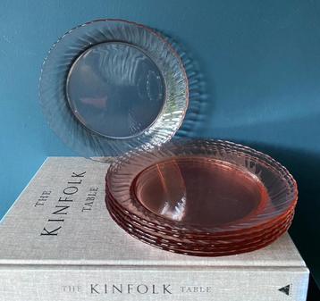 Arcoroc set van 6 roze glazen borden beschikbaar voor biedingen