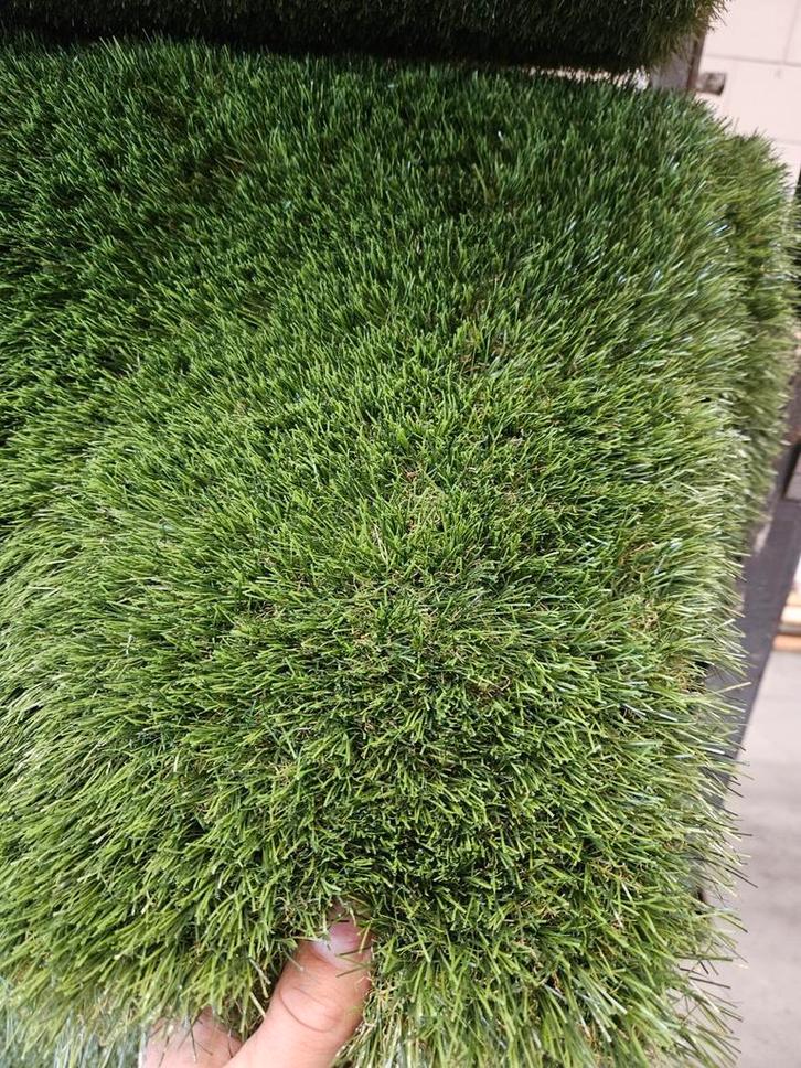 Kunstgras coupon 40mm poolhoogte zacht 9.30 x 2.00 €280,-, Tuin en Terras, Gras en Kunstgras, Nieuw, 20 m² of meer, Ophalen of Verzenden