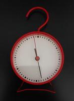 2x Ikea Klok - SNIFFA - Rood, Ophalen of Verzenden, Zo goed als nieuw, Analoog, Overige typen