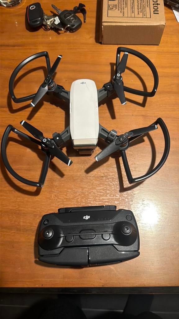 Dji spark wit met controller en bescherming, Ophalen, Gebruikt