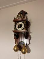 Antieke Zaanse Klok met Gewichten, Ophalen