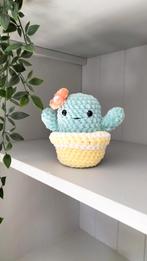 Gloednieuwe handgehaakte cactus, Hobby en Vrije tijd, Ophalen of Verzenden, Nieuw, Haken, Wol of Garen