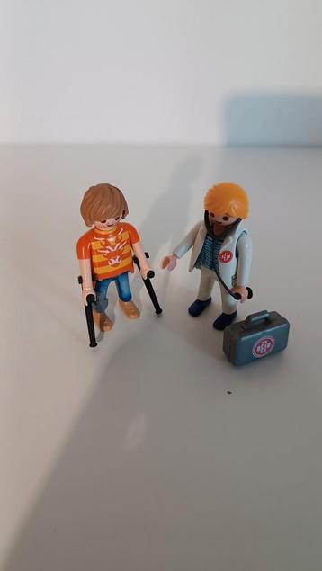 Playmobil 70079 Dokter en patiënt beschikbaar voor biedingen