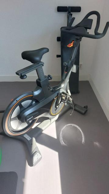 Basic fit spinning bike beschikbaar voor biedingen