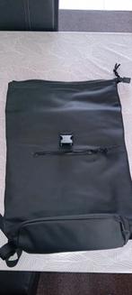 Zwarte rugtas. Waterafstotend, 25 tot 40 cm, Nieuw, Ophalen of Verzenden, Waterdicht