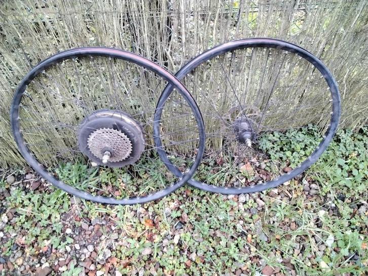 setje qwic 28 inch wielen met achterwielmotor, Fietsen en Brommers, Fietsonderdelen, Gebruikt, Algemeen, Wiel, Ophalen of Verzenden