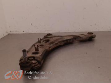 Draagarm links-voor van een Fiat Talento beschikbaar voor biedingen