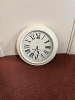 Riverdale Wandklok - Analoog, Ophalen of Verzenden, Zo goed als nieuw, Analoog, Wandklok