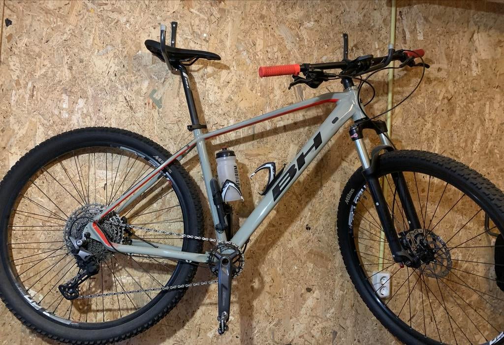 BH Bikes Spike 3.0 Mountainbike - Weinig gebruikt!, Fietsen en Brommers, Fietsen | Mountainbikes en ATB, Hardtail, Heren, 49 tot 53 cm