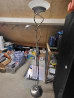 Vloerlamp, Huis en Inrichting, Lampen | Vloerlampen, Ophalen, Zo goed als nieuw, Metaal, Furturistisch