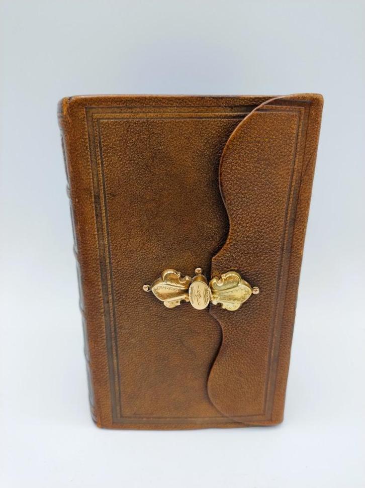 Bijbel met gouden knipslot, 1884, Antiek en Kunst, Antiek | Goud en Zilver, Zilver, Verzenden