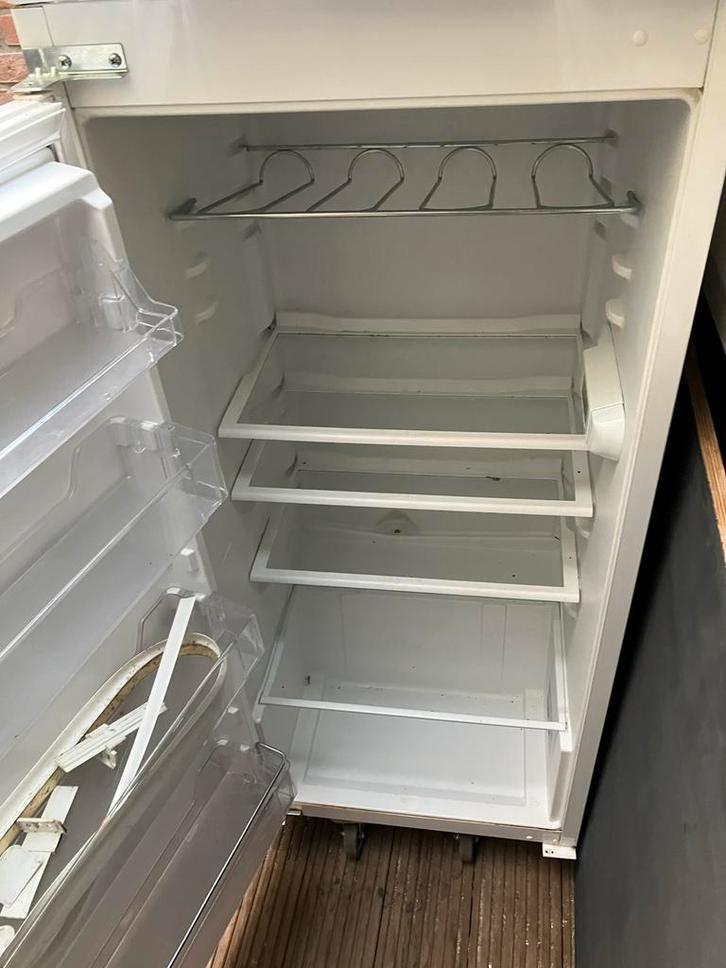 IKEA Inbouwkoelkast 124x54 cm - Amsterdam Oost, Witgoed en Apparatuur, Koelkasten en IJskasten, Zo goed als nieuw, Met vriesvak