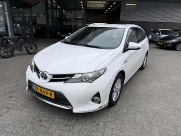 Toyota Auris Touring Sports 1.8 Hybr. Aspiration beschikbaar voor biedingen