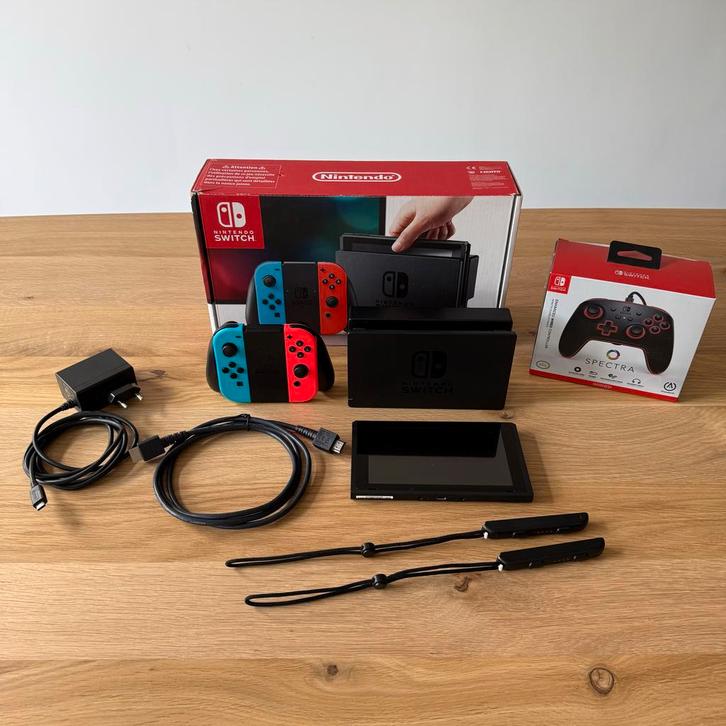 Nintendo Switch + Controller, Spelcomputers en Games, Spelcomputers | Nintendo Switch, Zo goed als nieuw, Switch Original, Met 1 controller