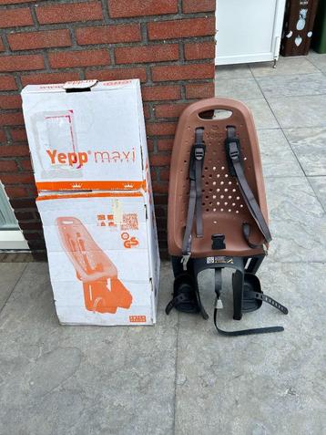Yepp Maxi Easyfit achterzitje (bruin / als nieuw) beschikbaar voor biedingen