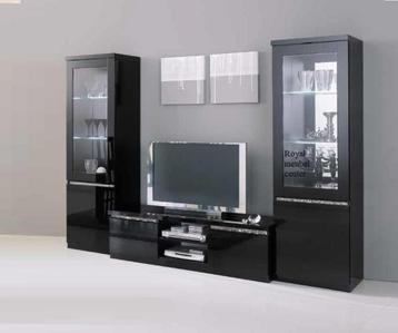 Woonkamer Forever Chrome 2 hoogglans zwart wit Sale.inboedel beschikbaar voor biedingen