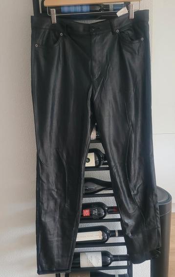 Marccain leatherlook broek mt 5 (42)ZGAN beschikbaar voor biedingen
