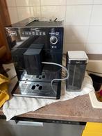 Melitta Caffeo E970 Volautom.. 2x bonenreservoir. Vanaf €150, Ophalen, Afneembaar waterreservoir, Gebruikt, Koffiemachine