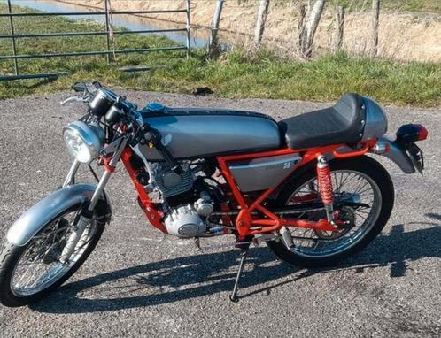 Honda dream (replica skyteam ace50, Fietsen en Brommers, Brommers | Oldtimers, Overige merken, Maximaal 45 km/u, Ophalen