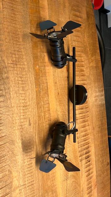 Industriele plafondlamp beschikbaar voor biedingen