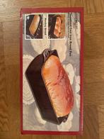 Nieuwe gietijzeren broodpan in verpakking, Ophalen of Verzenden, Nieuw