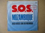 s1799 dutch artists - sos mozambique, Ophalen, Gebruikt, Overige genres, 7 inch