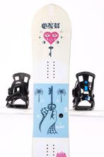 140 cm dames snowboard GNU GLOSS UNREAL, Aspen/Paulownia, Sport en Fitness, Snowboarden, Verzenden, Gebruikt, Board