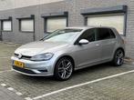 Volkswagen Golf 1.0 TSI 110pk 5D 2017 Grijs-massage, stoelv, Auto's, Handgeschakeld, 3 cilinders, 999 cc, 1300 kg