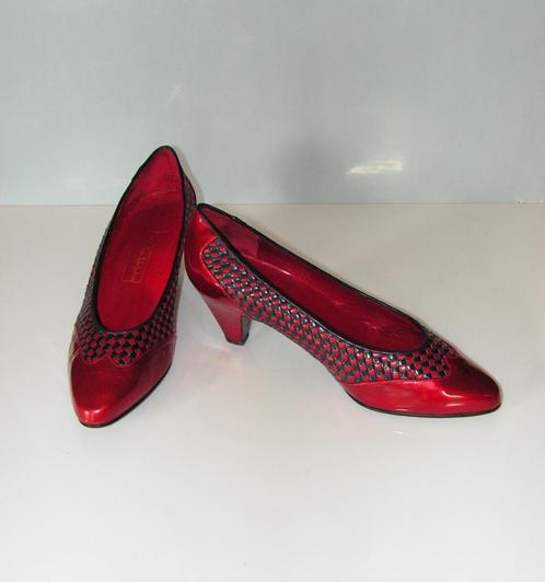 Rood / Zwarte Pumps, Kleding | Dames, Schoenen, Gedragen, Schoenen met lage hakken, Rood, Ophalen of Verzenden