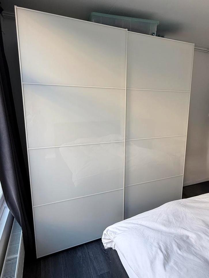 Ikea pax met luxe farvik witte glazen deuren, Huis en Inrichting, Kasten | Kledingkasten, Zo goed als nieuw, 200 cm of meer, 50 tot 75 cm