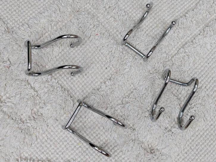 Set dubbele haken verchroomd! Voor rek keuken of badkamer!, Huis en Inrichting, Keuken | Keukenbenodigdheden, Zo goed als nieuw