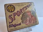 Sigarenblik SPORTSMAN, circa 1925/1930, Verzamelen, Blikken, Verzenden, Gebruikt, Overige
