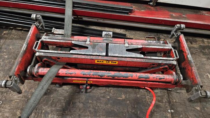 Brugkrik hefbrugkrik autokrik krik Nenab ALS-8/1.5 1500Kg, Auto diversen, Overige Auto diversen, Ophalen