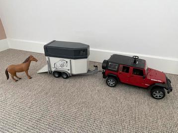 Bruder Jeep Wrangler Rubicon met paardentrailer en paard beschikbaar voor biedingen