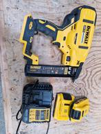 DeWalt tacker DCN681 - Zo goed als nieuw!, Ophalen, Zo goed als nieuw