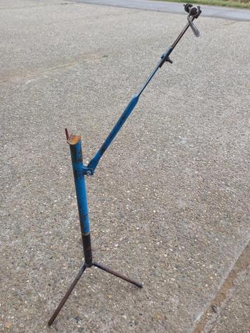 FIETS REPARATIE STANDAARD. beschikbaar voor biedingen