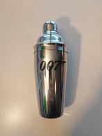 JAMES BOND 007 cocktailshaker zilver nieuw - collectable by, Ophalen of Verzenden, Nieuw, Film, Gebruiksvoorwerp