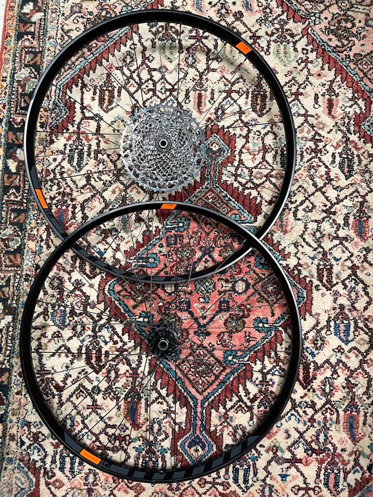 Gebruikte 29er Super Boost wielset, Fietsen en Brommers, Fietsonderdelen, Gebruikt, Mountainbike, Wiel, Verzenden