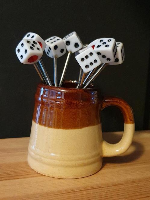 Vintage miniatuur bierpul/mok in beige en twee tinten bruin, Huis en Inrichting, Keuken | Keukenbenodigdheden, Zo goed als nieuw