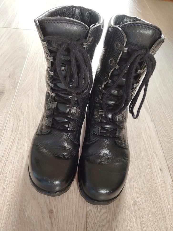 Legerkisten BATA Maat 39, Kleding | Dames, Schoenen, Gedragen, Zwart, Ophalen of Verzenden