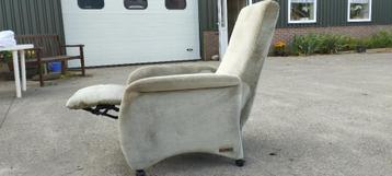 Relaxfauteuil relaxstoel beschikbaar voor biedingen