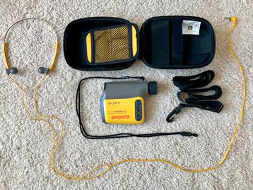 Super SONY WALKMAN SRF-X90 SPORTS Radio & 8x verrekijker beschikbaar voor biedingen