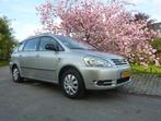 Nette! Toyota Avensis Verso 2.0 Vvt-i 6 pers. 2003 Grijs, Auto's, Toyota, Origineel Nederlands, Te koop, Zilver of Grijs, 5 stoelen