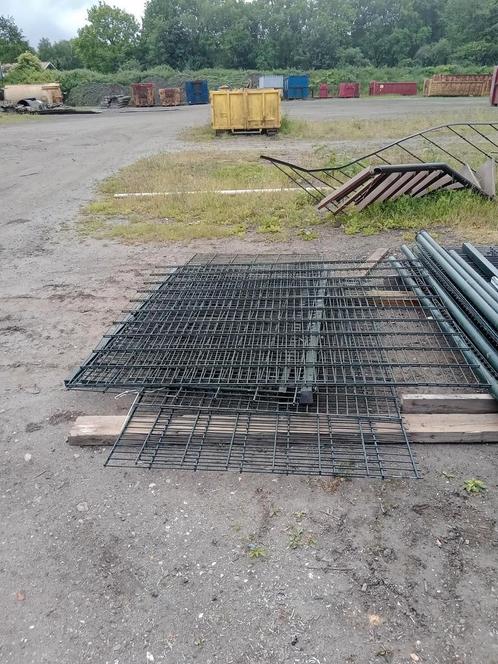 Dubbel staafmat hekwerk staal groen met deur., Tuin en Terras, Tuinhekken en Hekwerk, Gebruikt, IJzer, Met poort, Ophalen