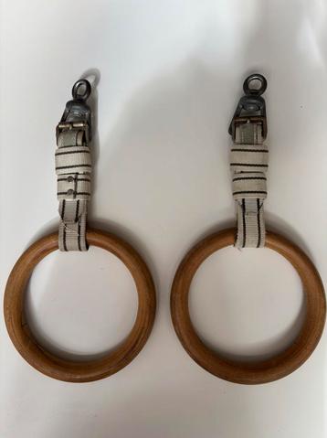Vintage turnringen beschikbaar voor biedingen